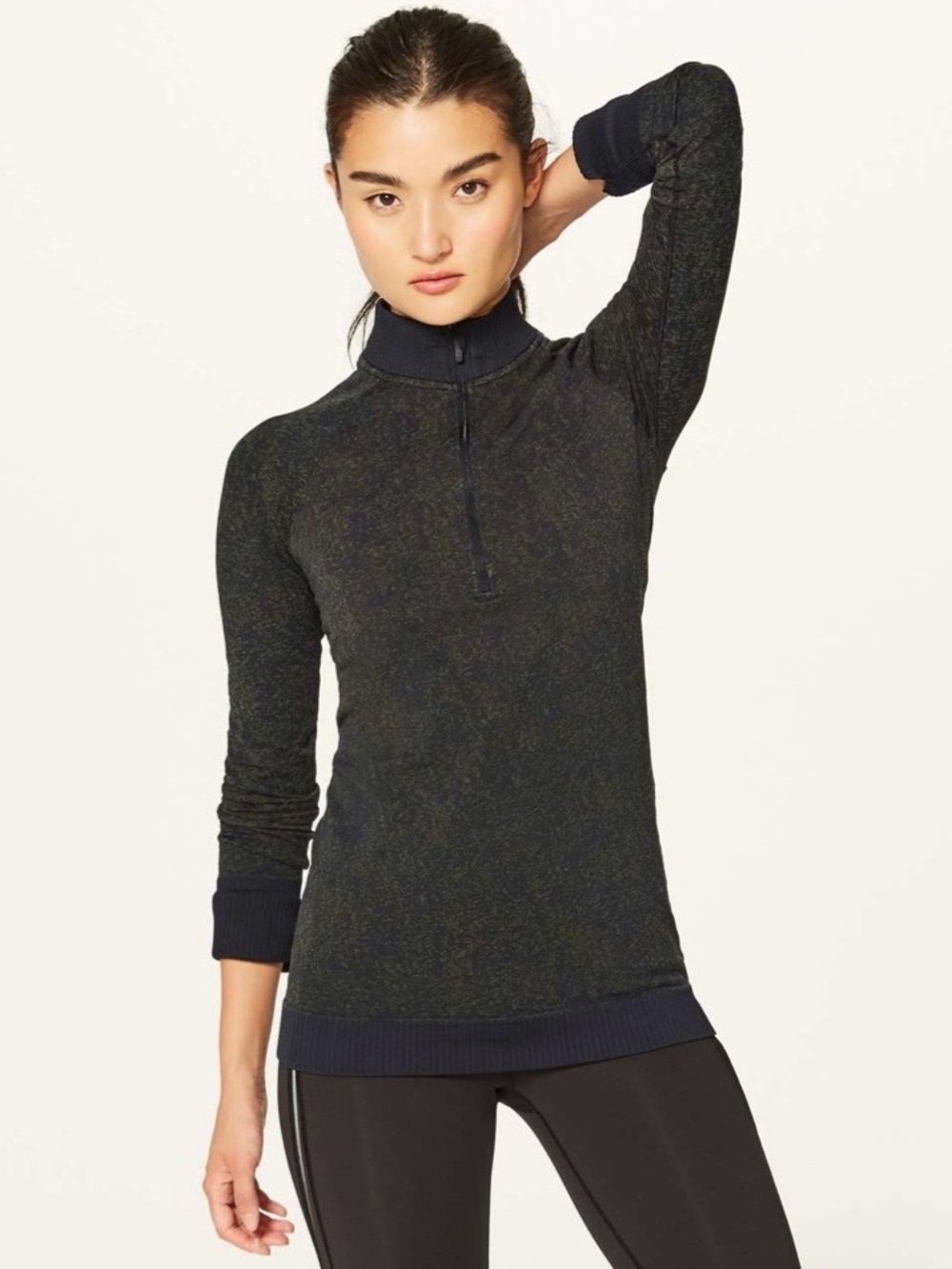 Lululemon Rest Less 1/2 Zip
Black / Armory